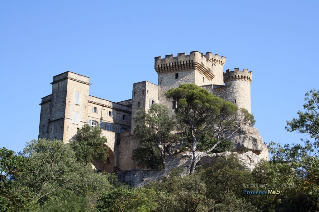 Ch&acirc;teau de La Barben.