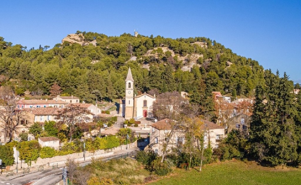 Le village de Lamanon dans les Bouches du Rh&ocirc;ne.
