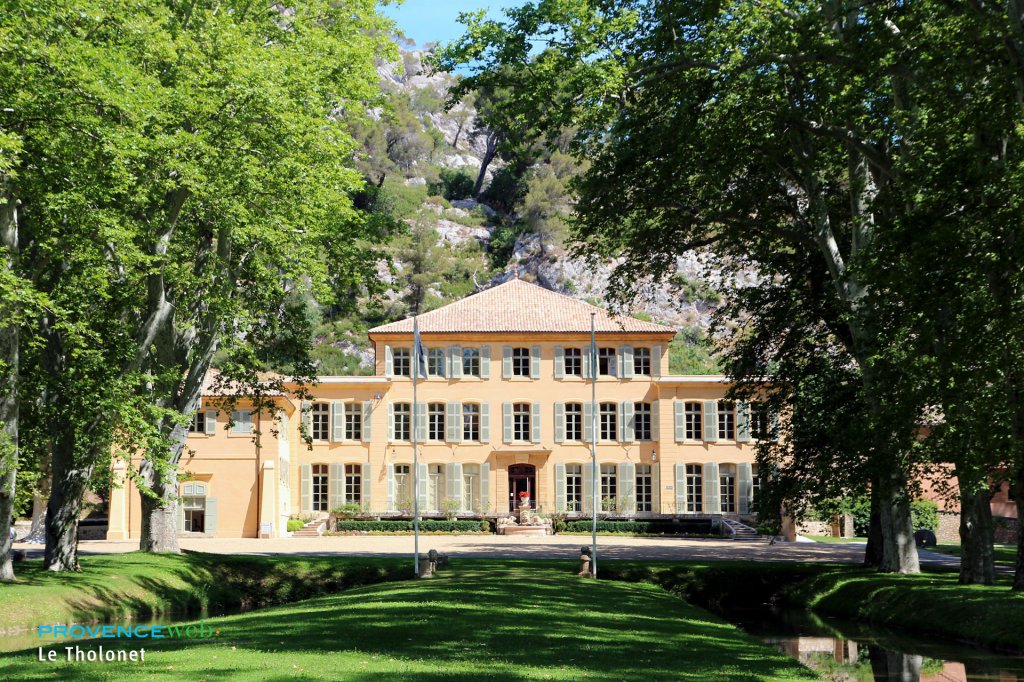 Le Ch&acirc;teau du Tholonet.