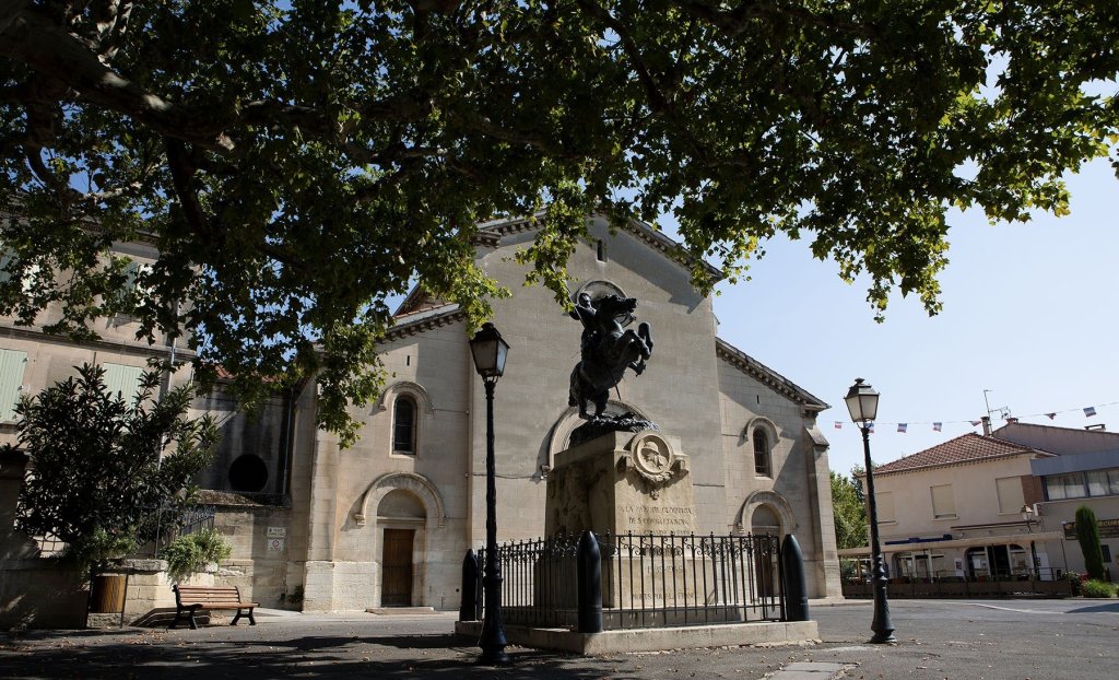 Rognonas dans les Bouches du Rh&ocirc;ne, 13.