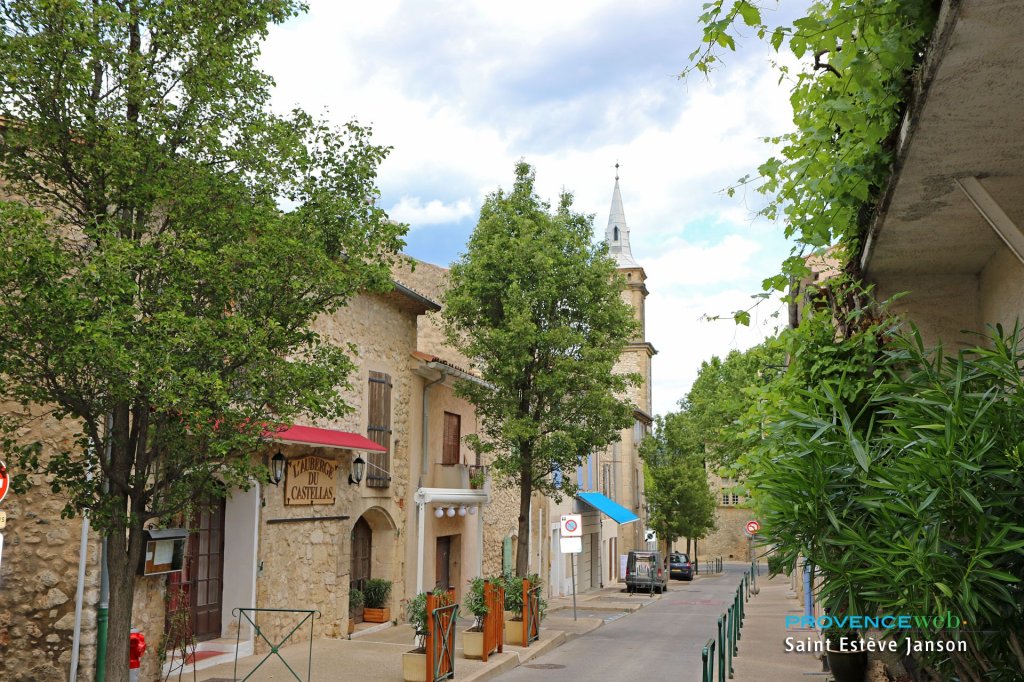 Saint Est&egrave;ve Janson 13.