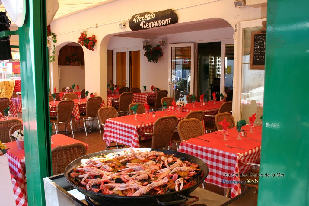 Sp&eacute;cialit&eacute;s culinaires saintes maries de la mer.