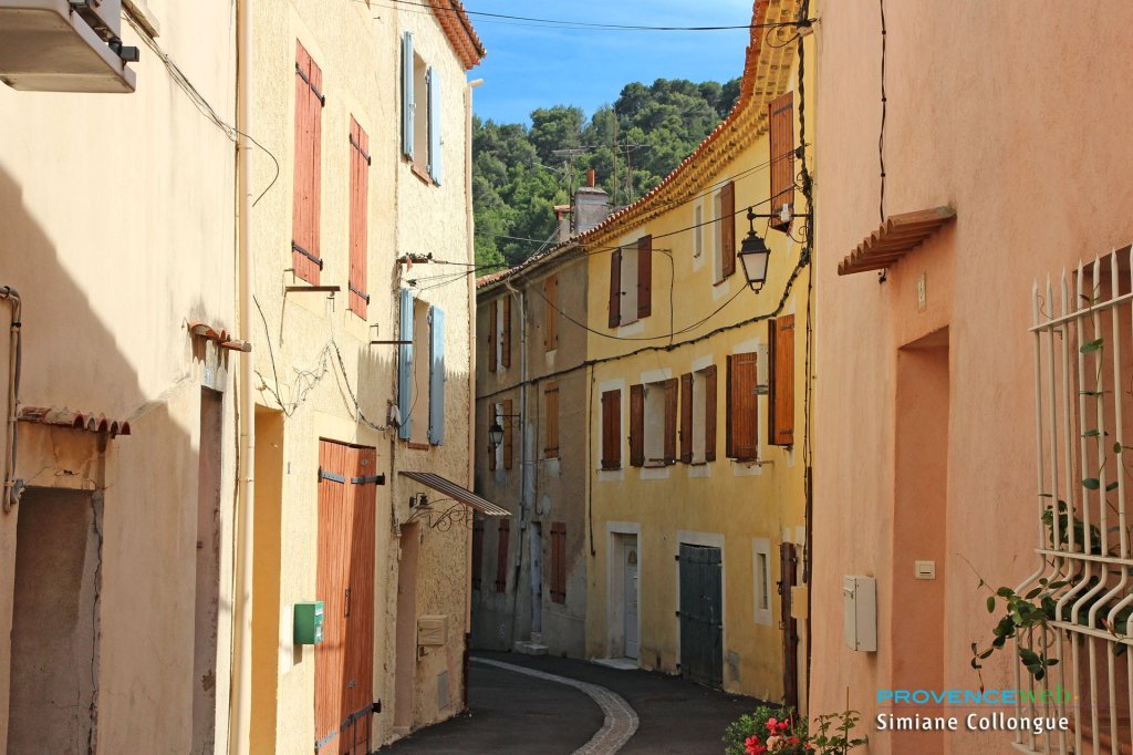 Ruelle du centre.