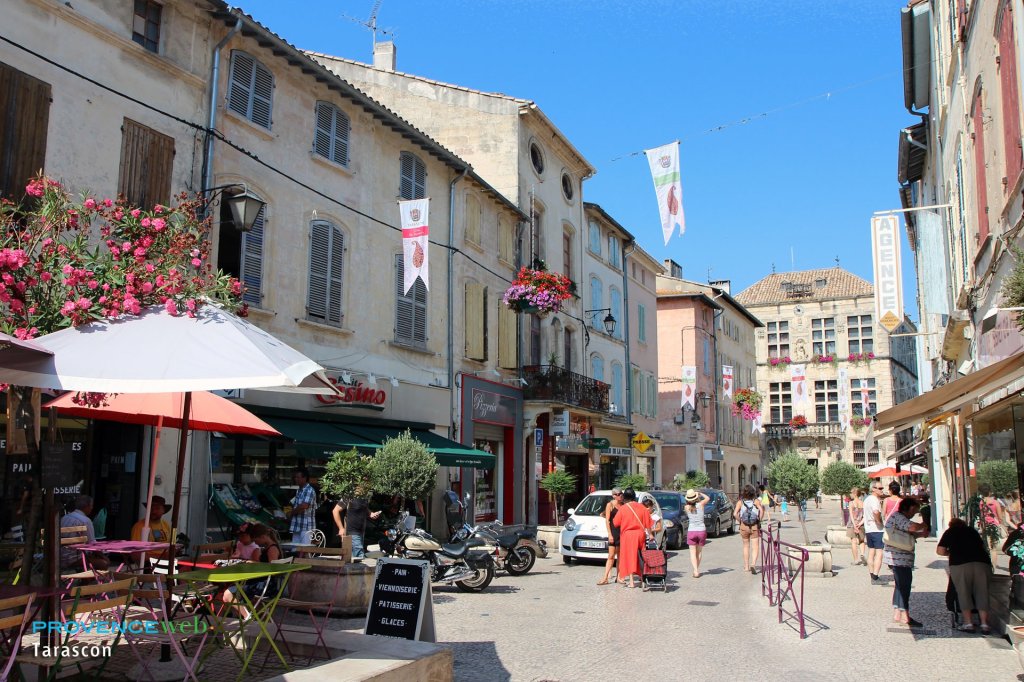 Centre ville de Tarascon 13.