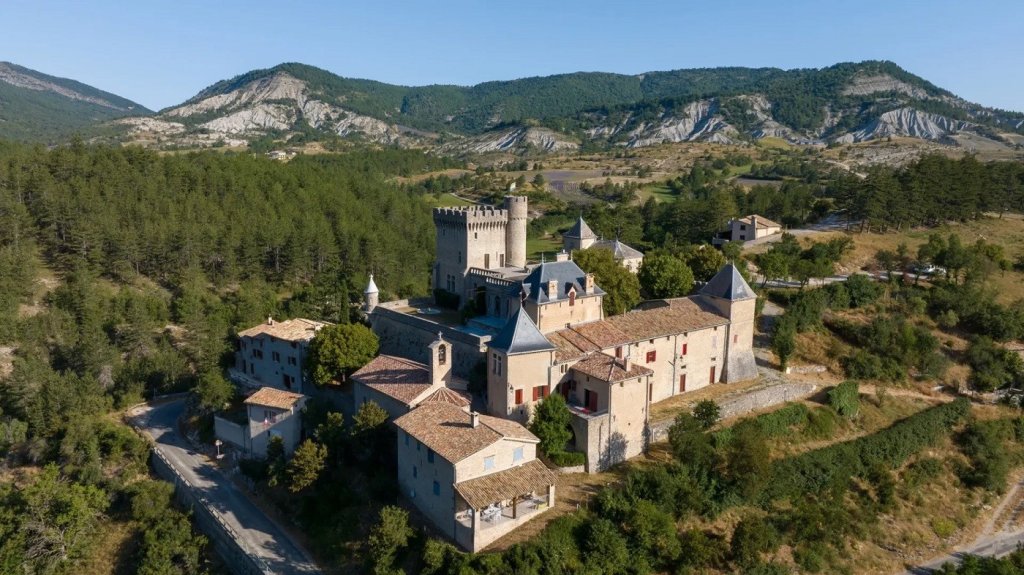 Le village d'Aulan dans la Dr&ocirc;me.