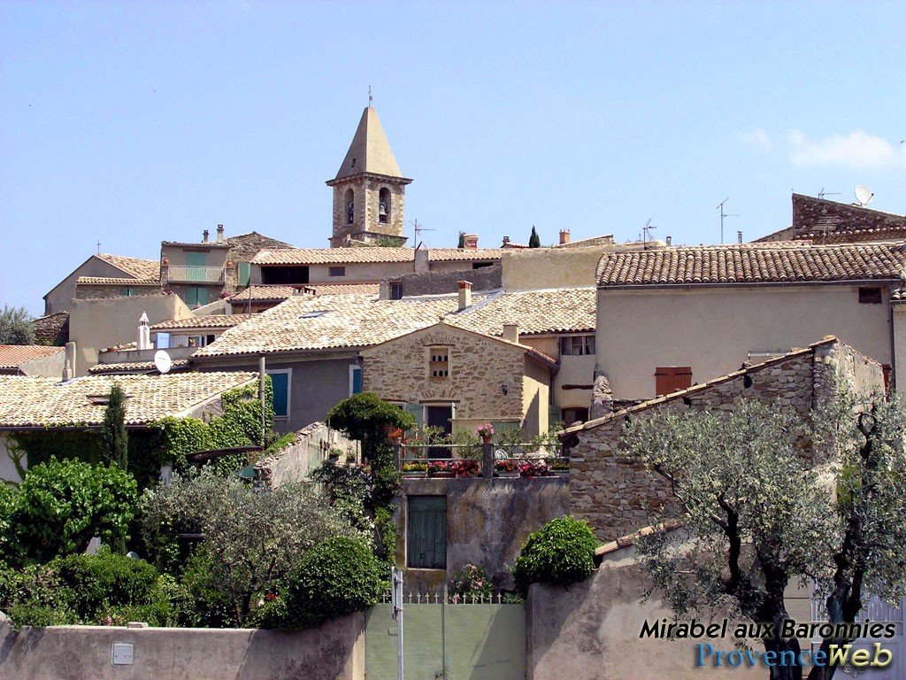 Le village de Mirabel aux Baronnies.