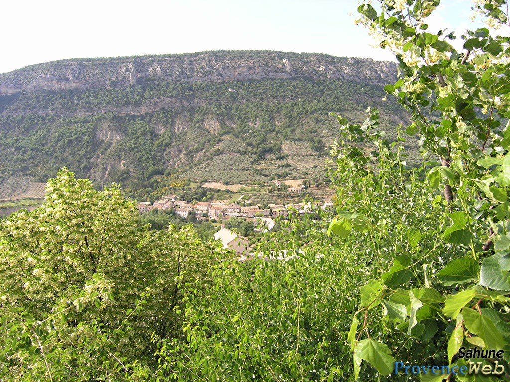 Sahune en Dr&ocirc;me Proven&ccedil;ale.