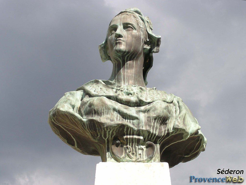 Buste de Marianne &agrave; S&eacute;deron.