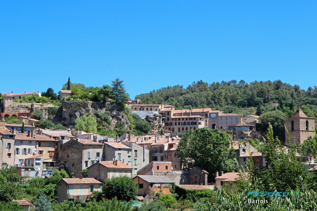 Le village de Barjols dans le Var.