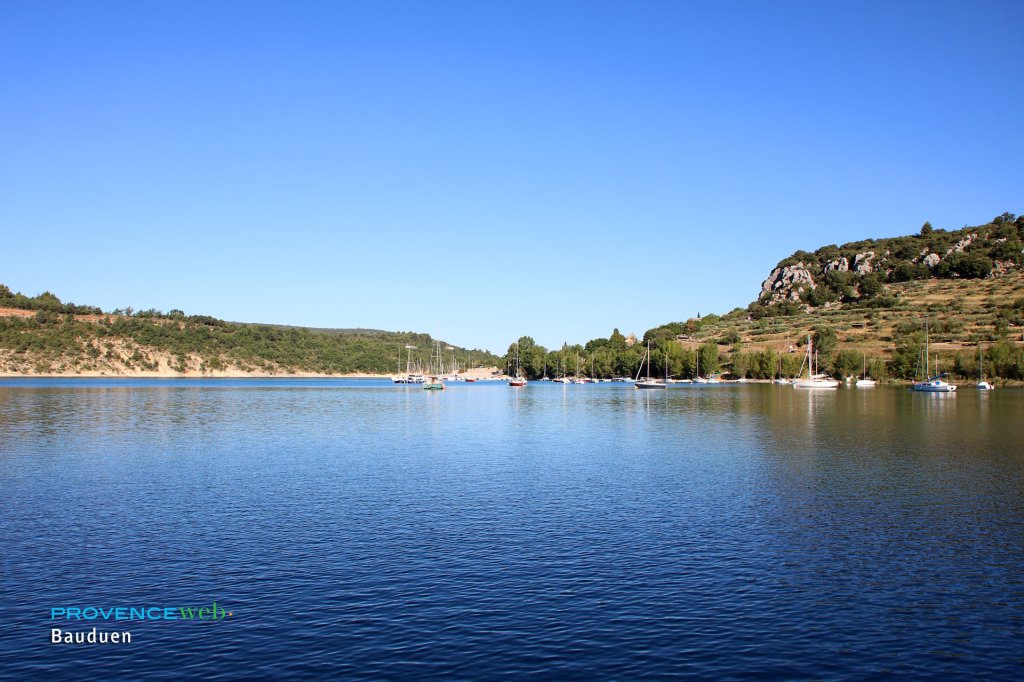 Lac de Bauduen.