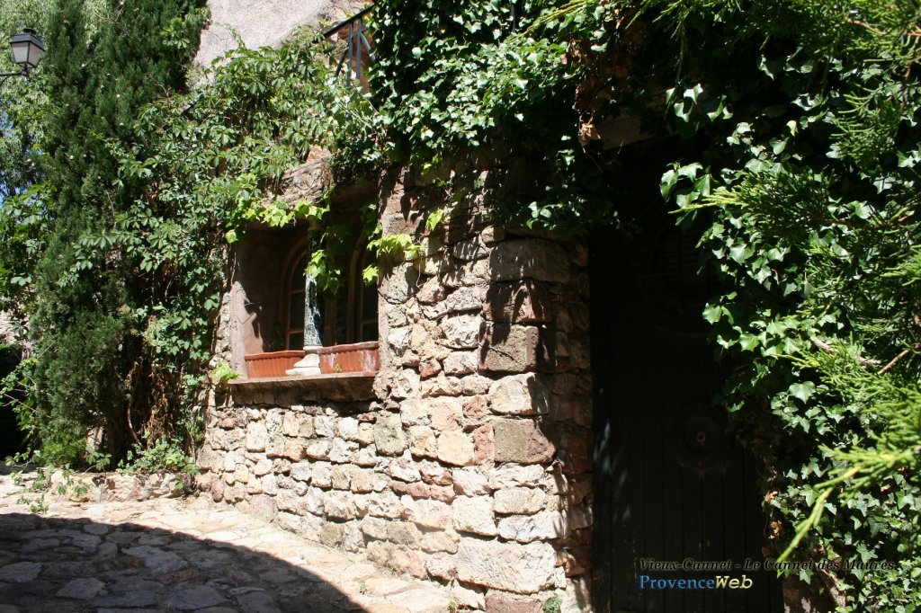 Maison en pierre.