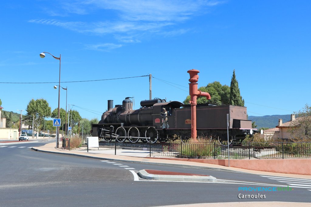 Vieille locomotive &agrave; vapeur.