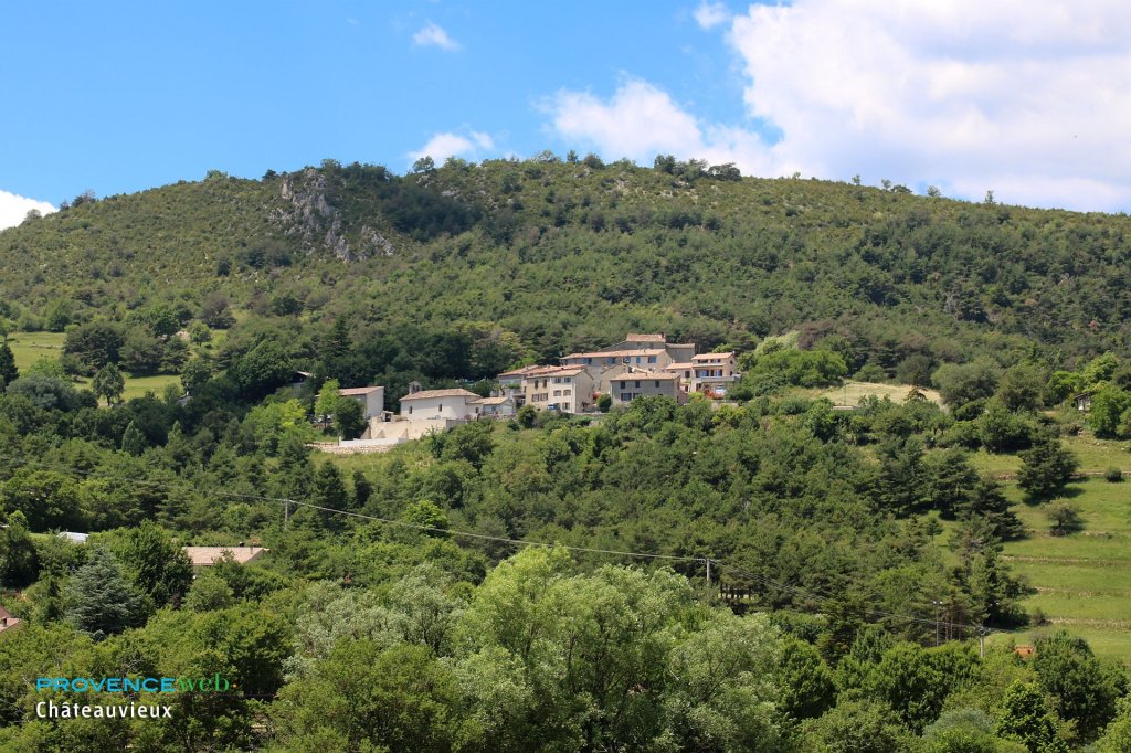 Le village.
