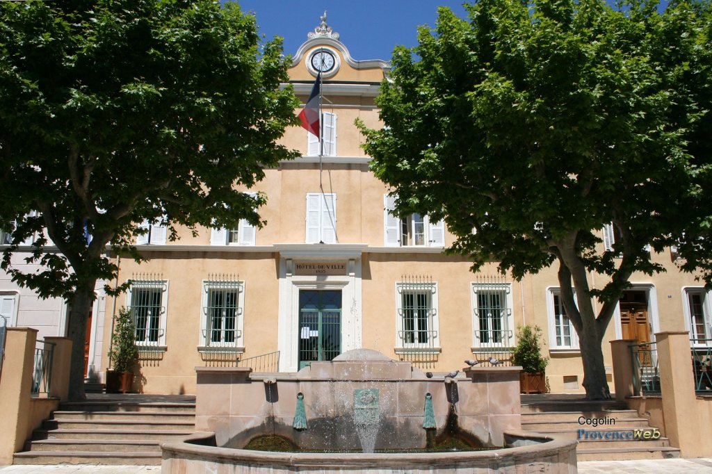 Mairie de Cogolin.