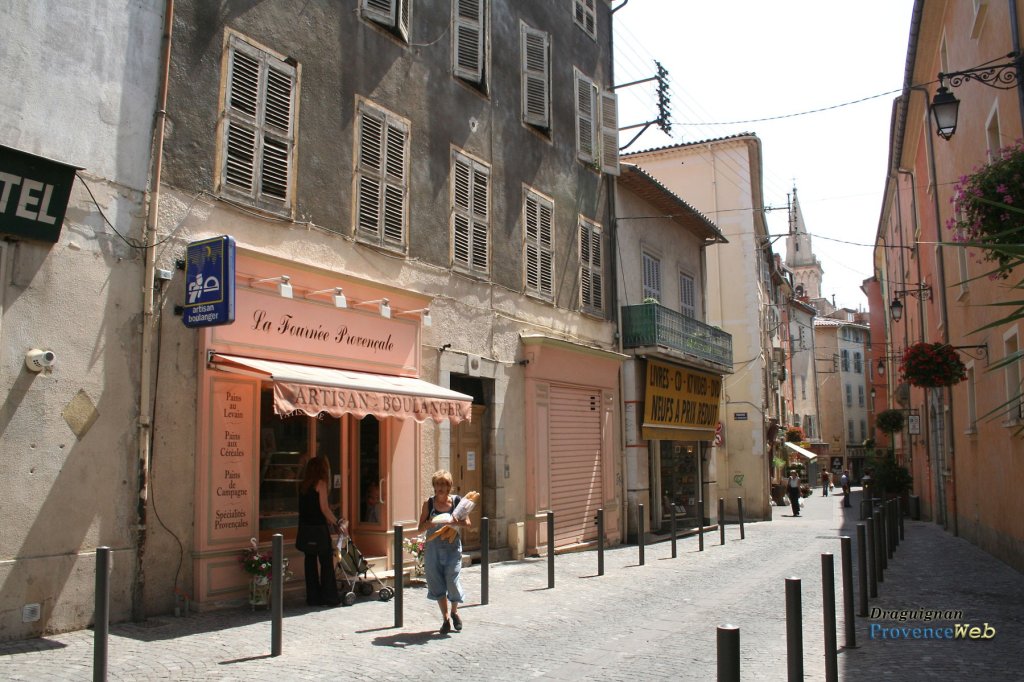 Ruelle du vieux centre.