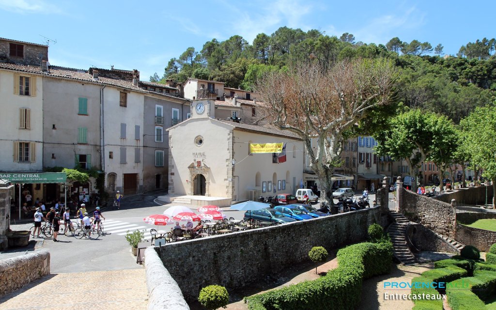 Village d'Entrecasteaux.