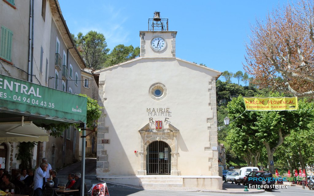 Eglise d'Entrecasteaux.