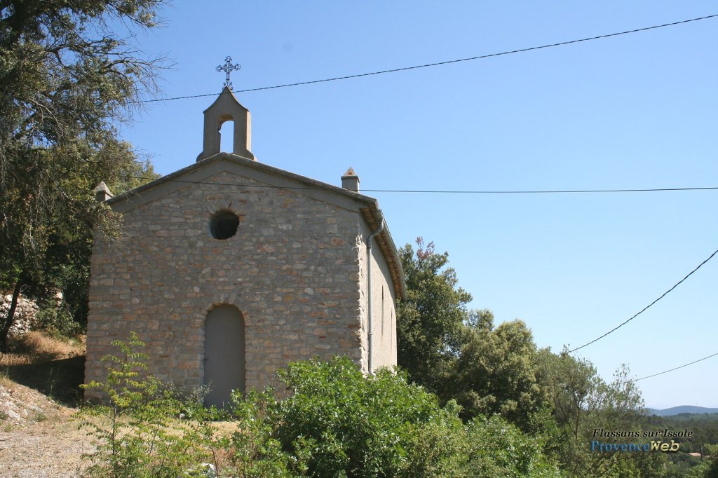 Chapelle &agrave; Flassans sur Issole.