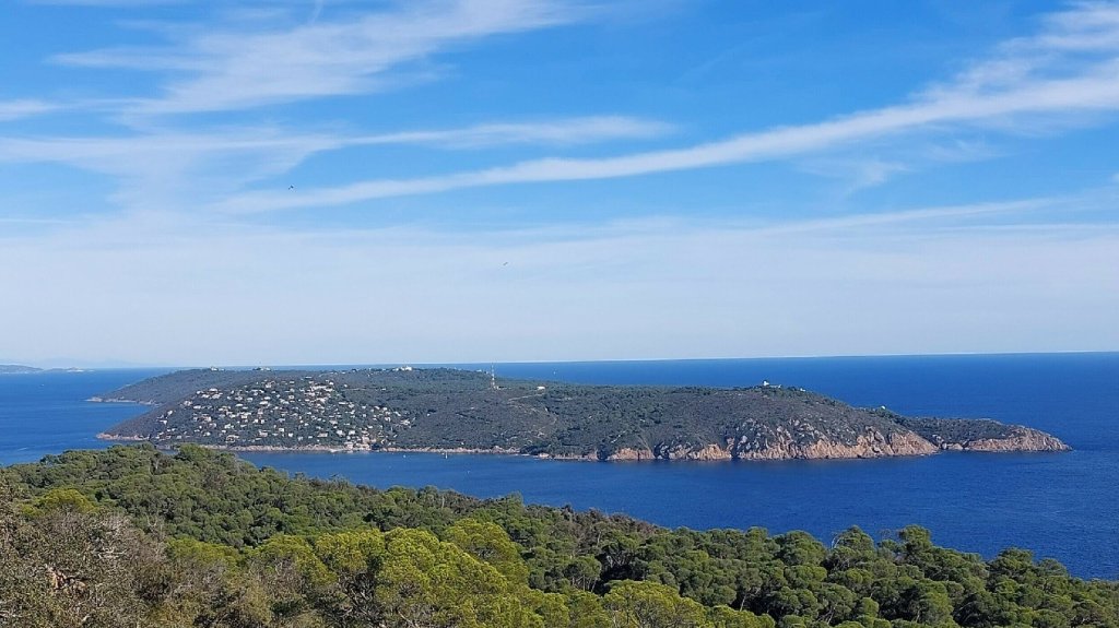 Vue de l'Ile du Levant.