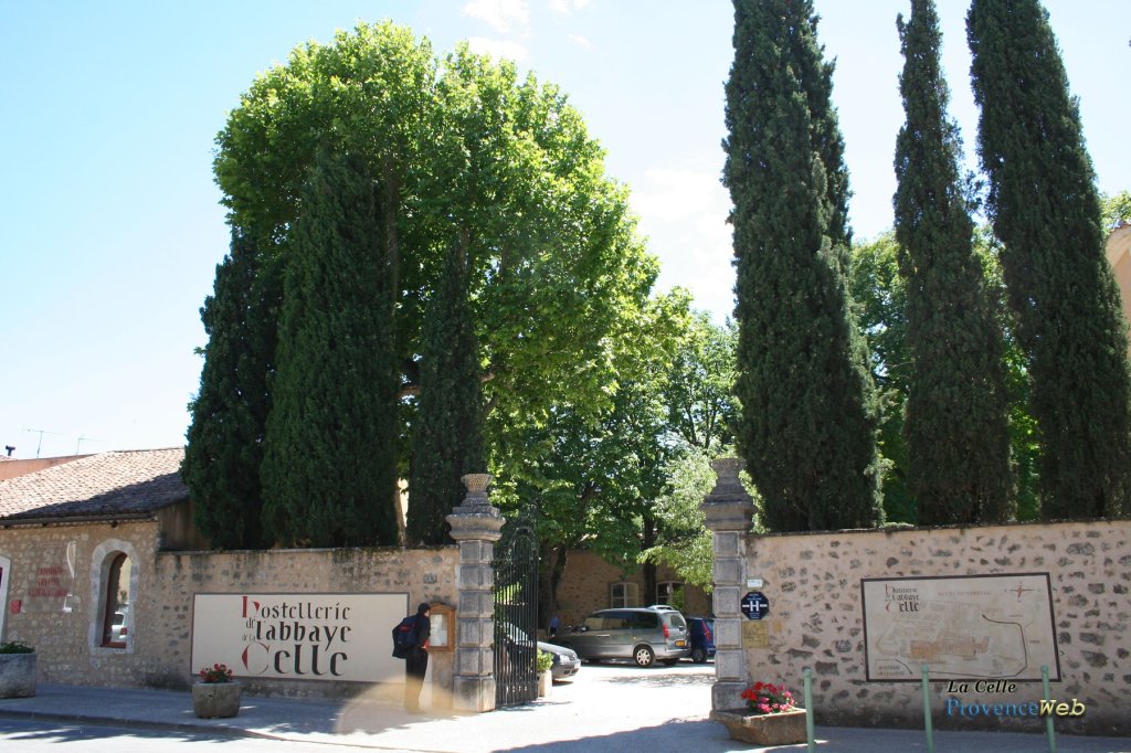 Hostellerie de l'Abbaye de La Celle.