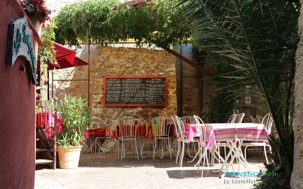Restaurant au Castellet.