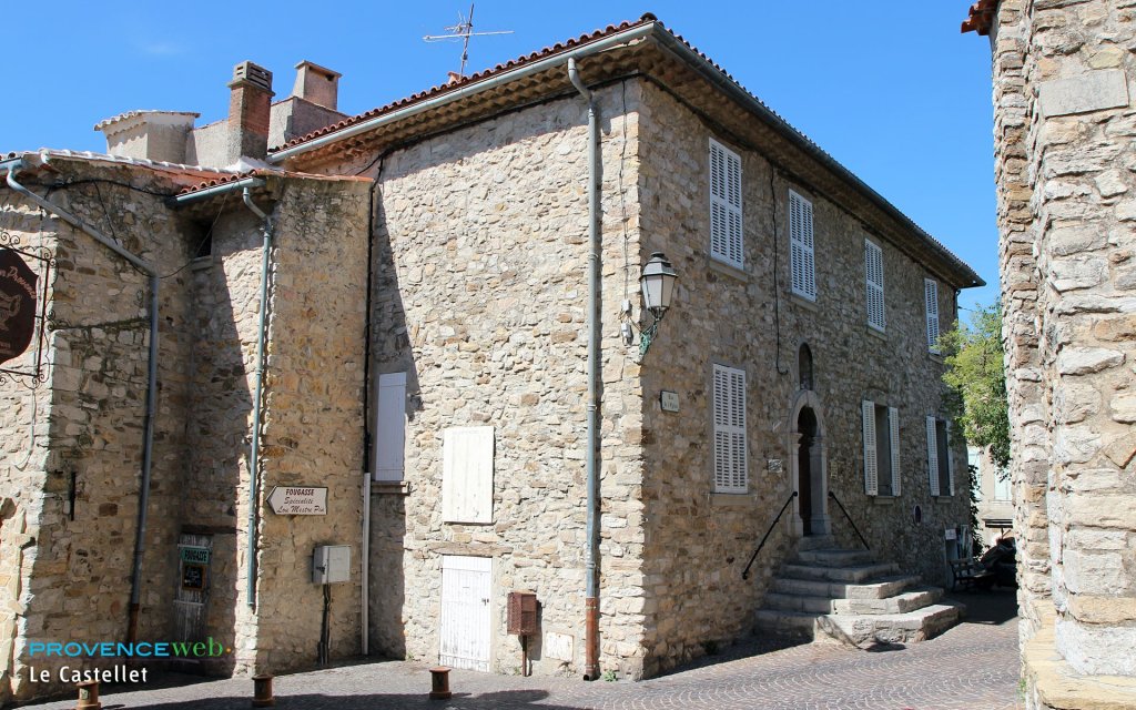 Jolie rue.