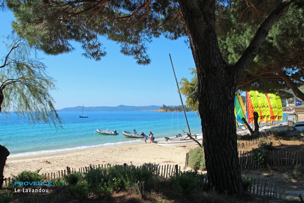 Plage au Lavandou.