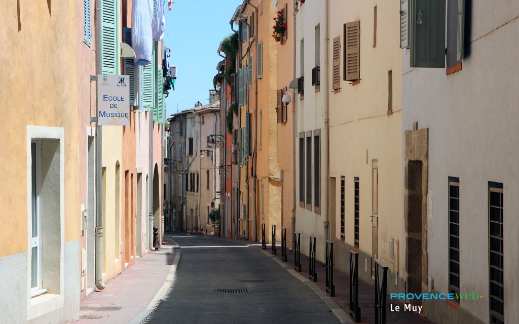 Ruelle au Muy.