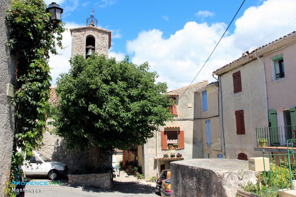Le village de Montmeyan dans le Var.
