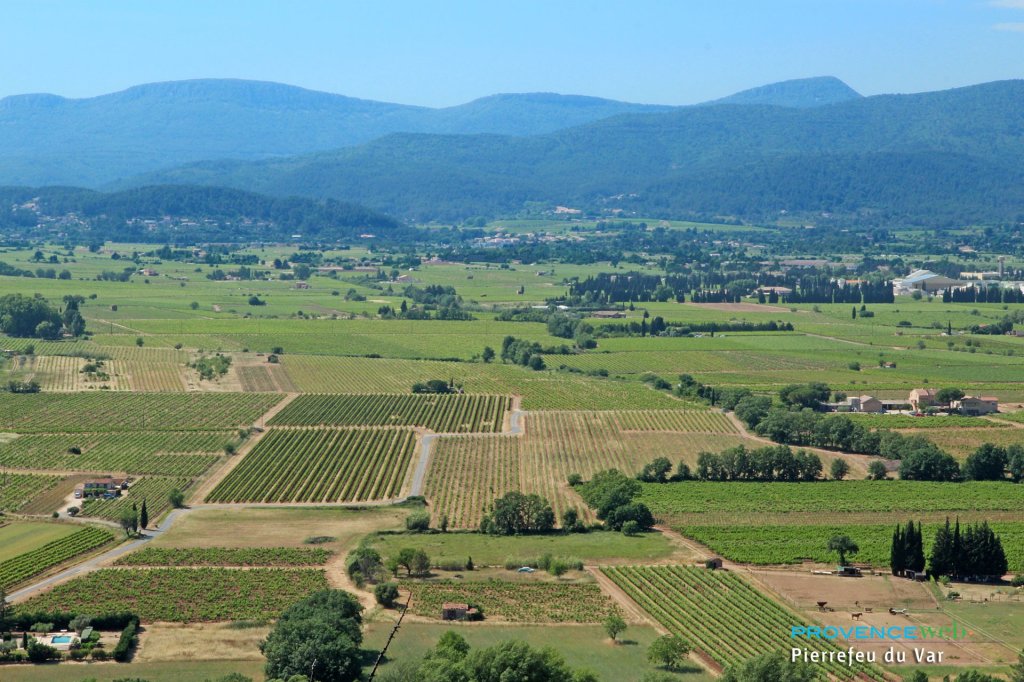 Campagne autour du village.