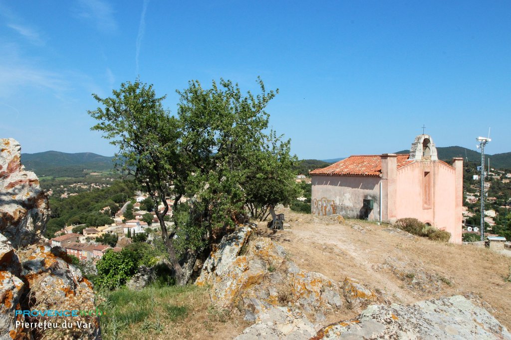 Chapelle de Pierrefeu du Var.