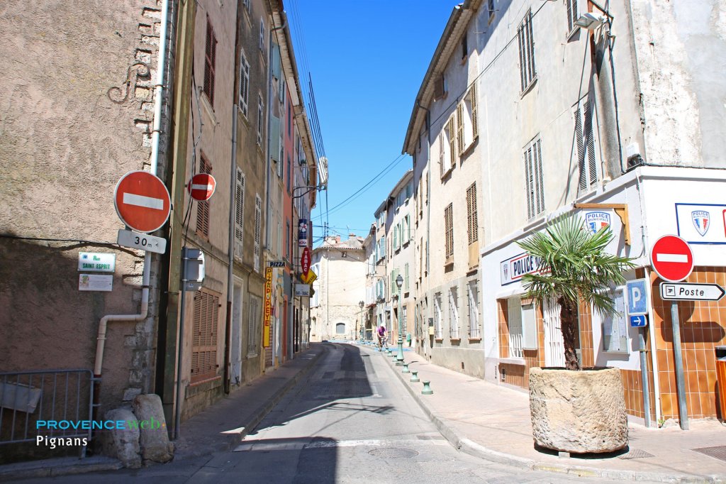 Rue du centre.