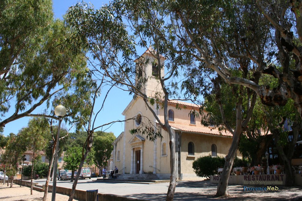 &eacute;glise &agrave; Porquerolles.