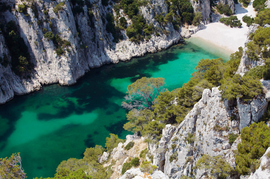 Plage &agrave; Port Cros.
