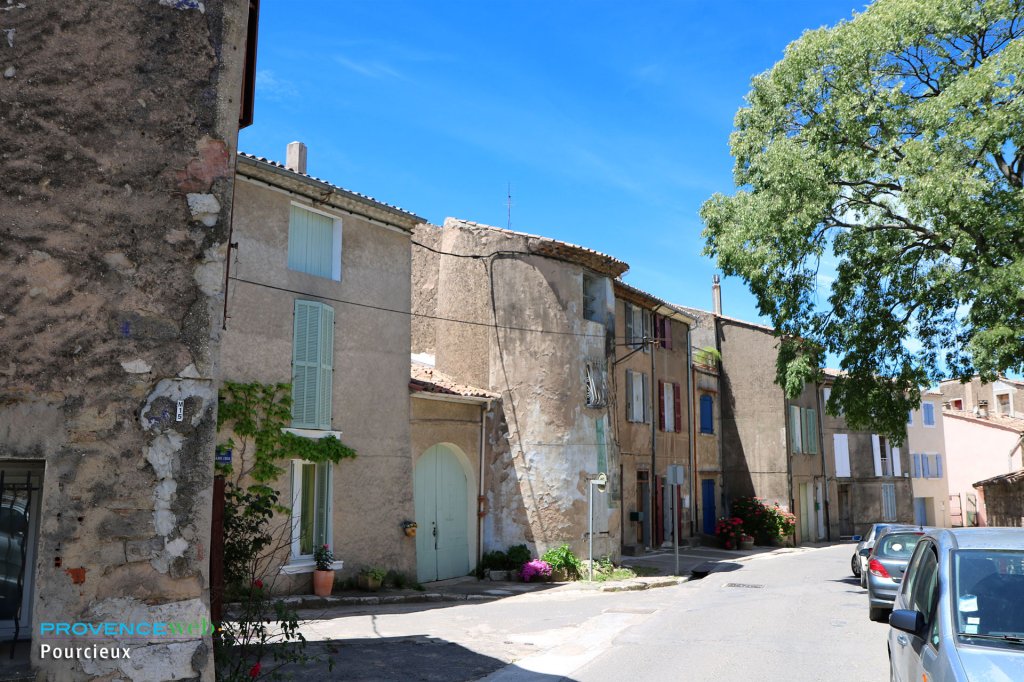 Village de Pourcieux.