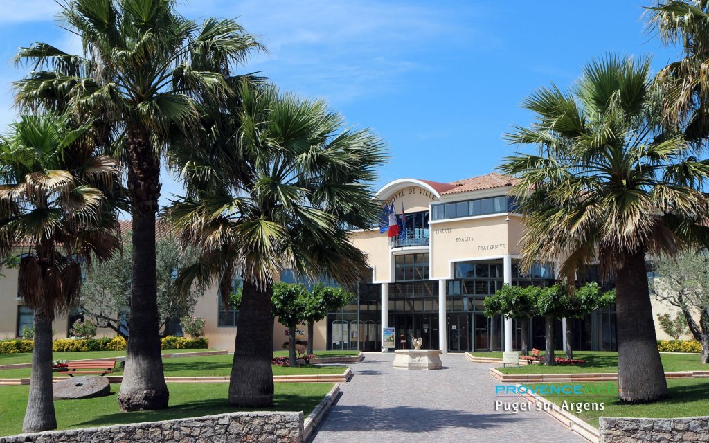 Mairie de Puget sur Argens.