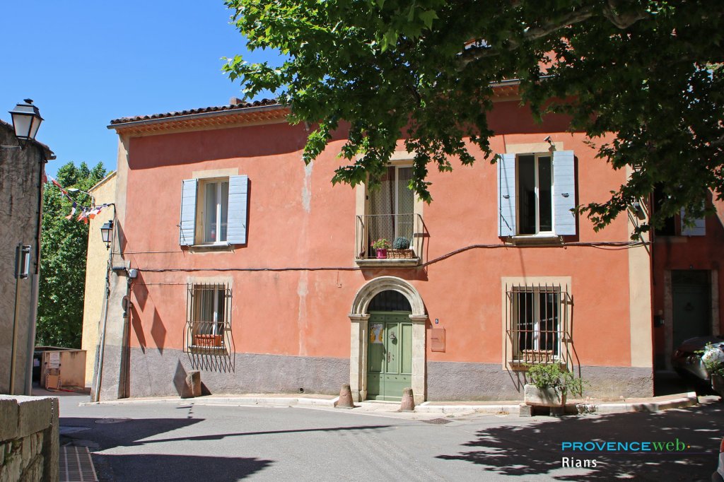 Jolie b&acirc;tisse.