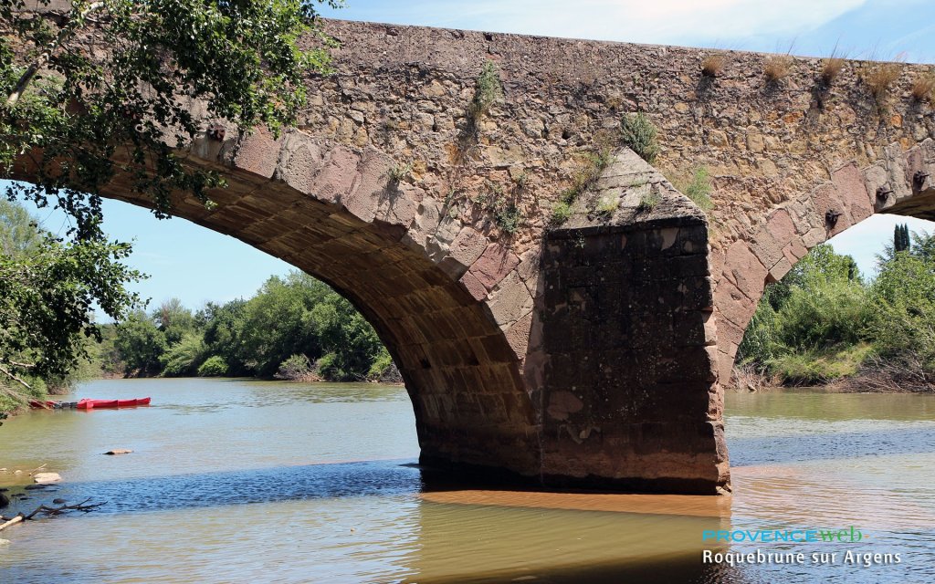 Pont sur l'Argens.