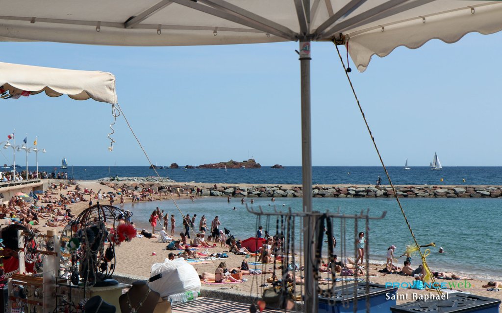 Plage de Saint Rapha&euml;l.