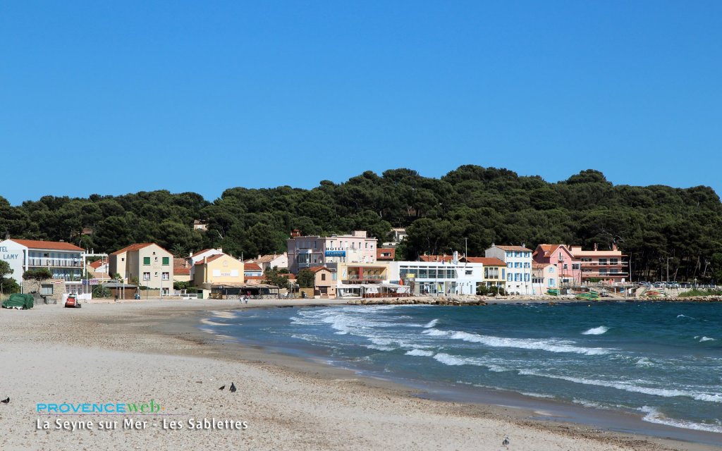 Plage des Sablettes &agrave; La Seyne sur Mer.