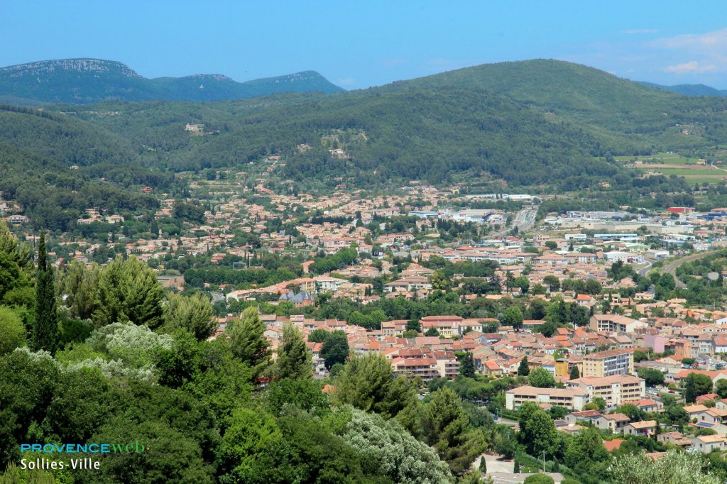 Panorama depuis Solli&egrave;s-Ville.
