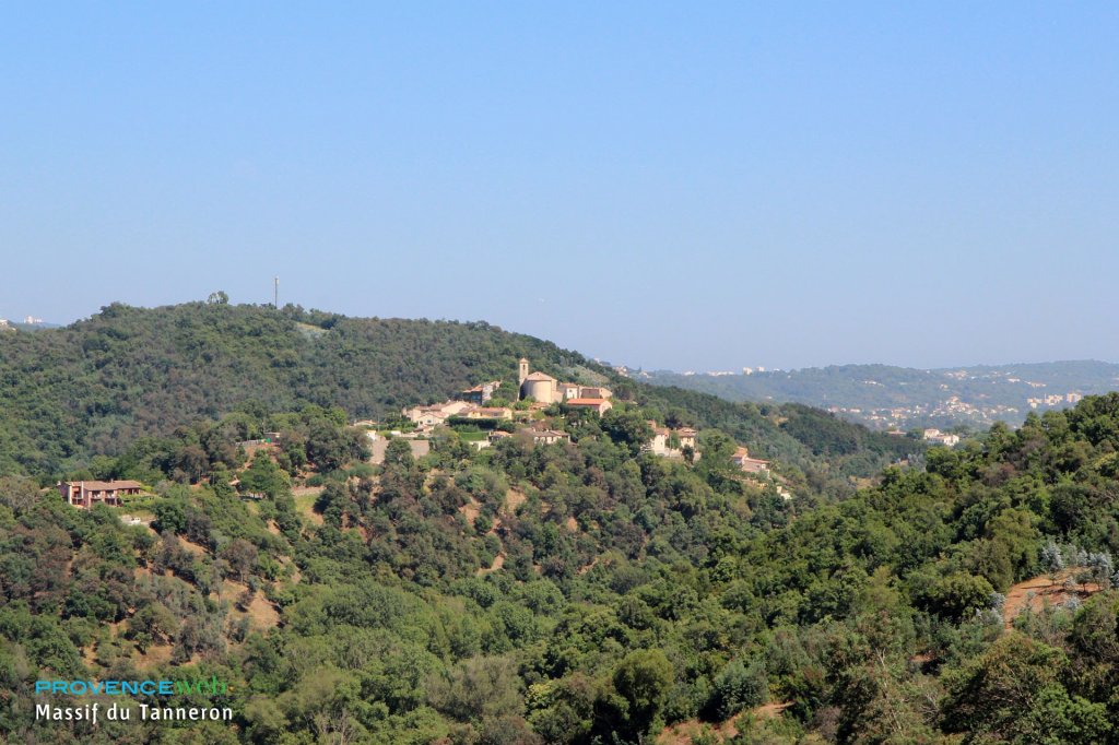 Le village de Tanneron.