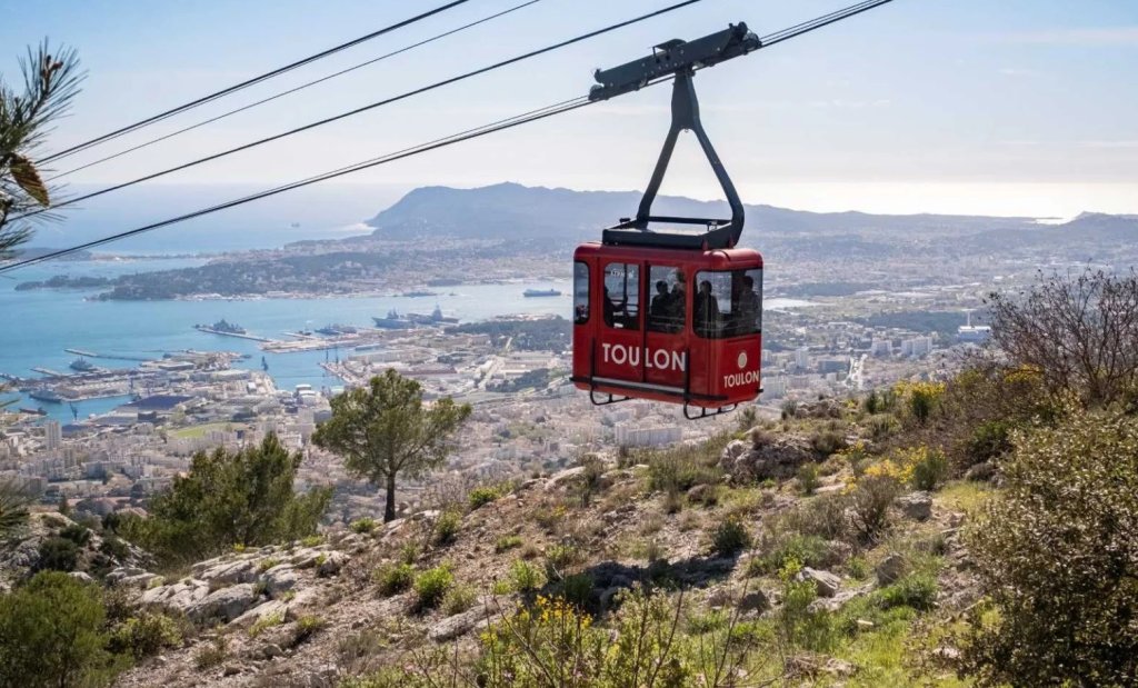 La ville de Toulon dans le Var.