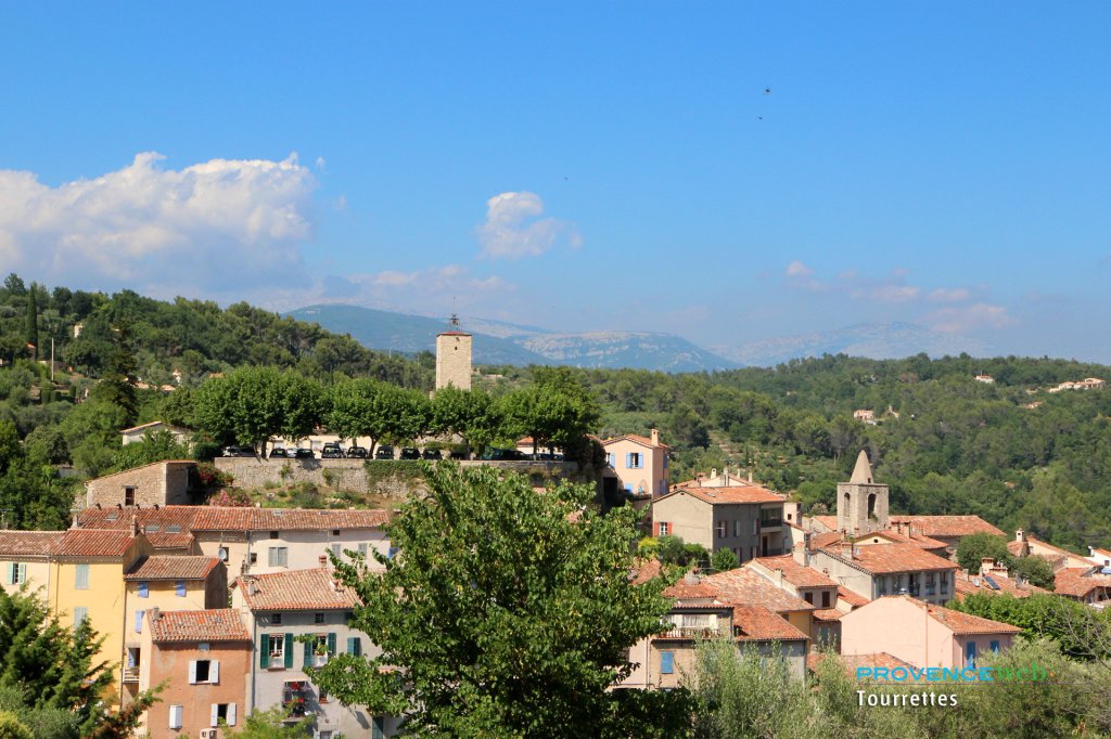 Le village de Tourrettes.