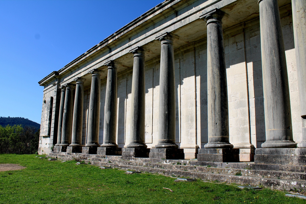 Ch&acirc;teau de Tourves.