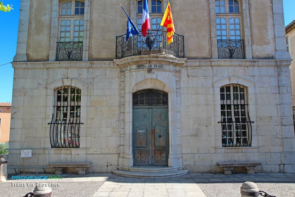 Mairie de Trans en Provence.