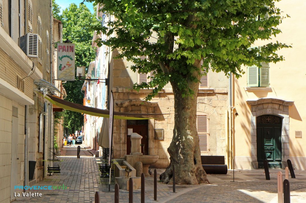 Ruelle de la ville.