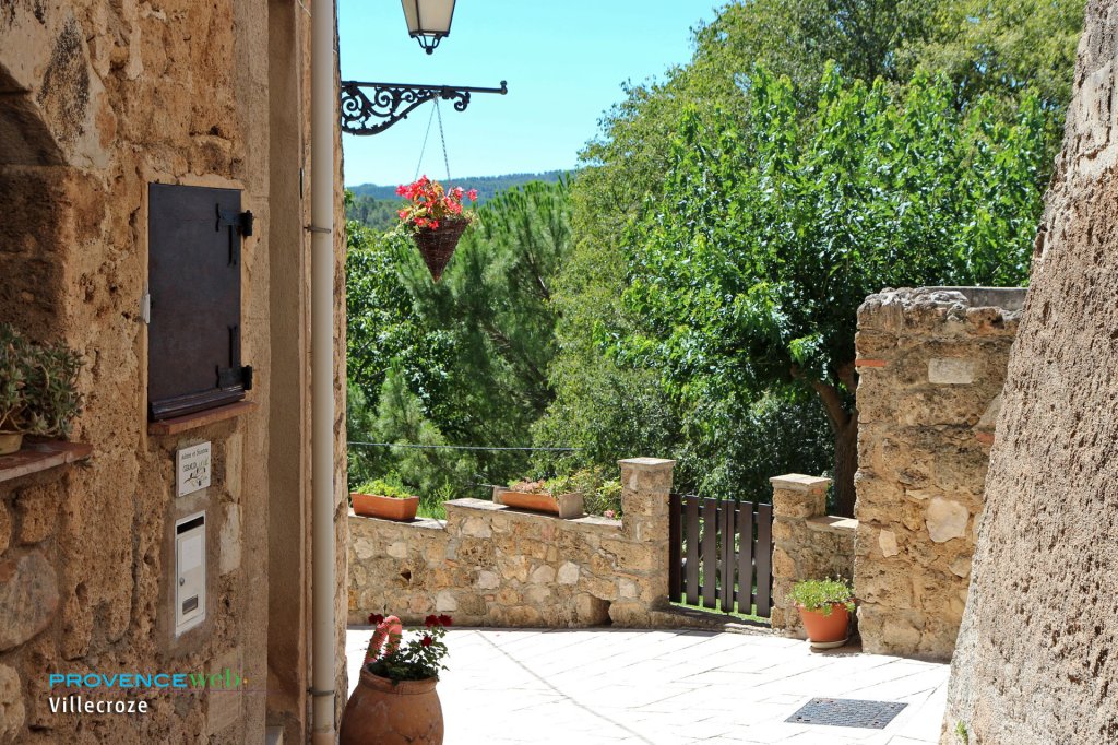 Photo de Villecroze.