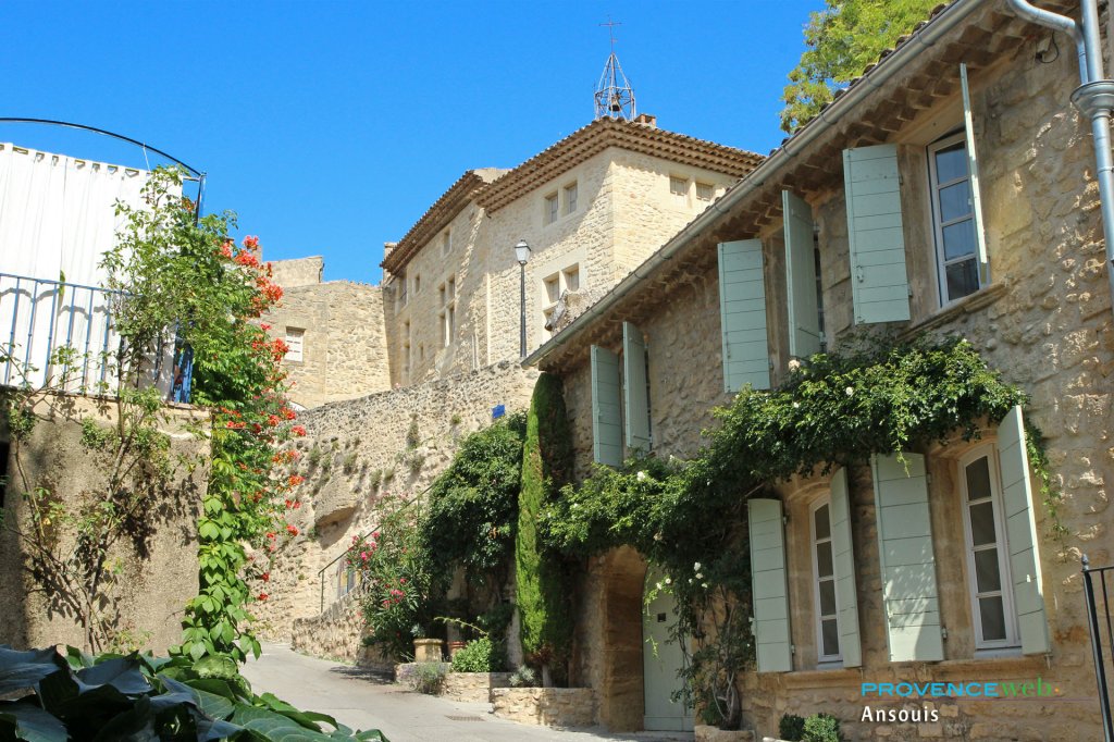 Village d'Ansouis.