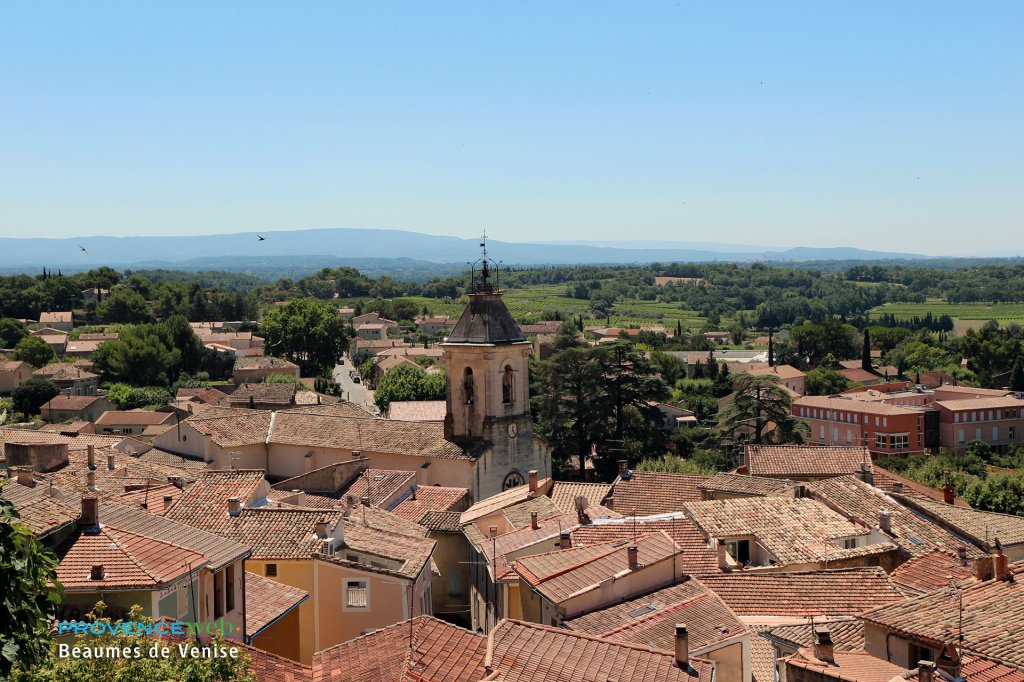 Village des Beaumes-de-Venise.
